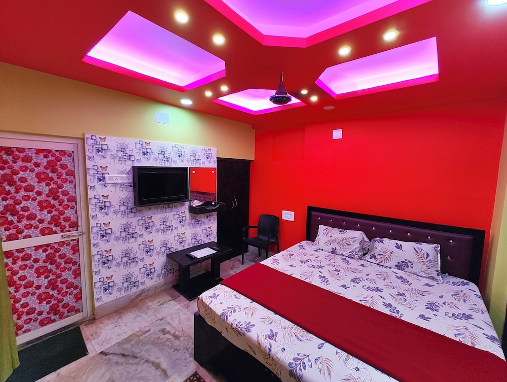 hotel near light house puri