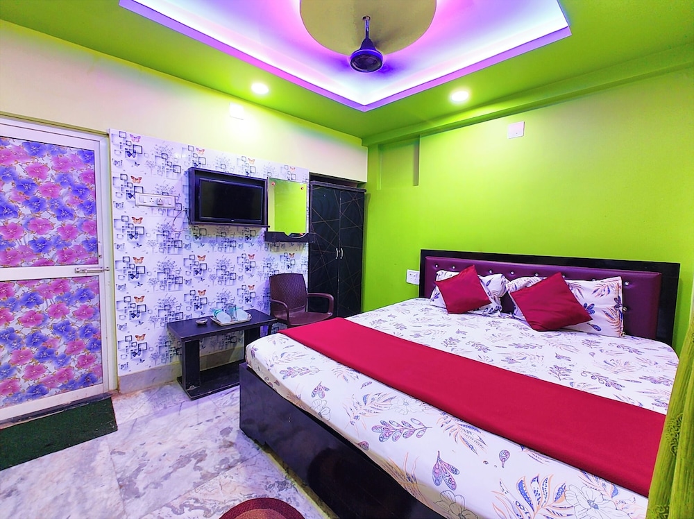 hotel near light house puri