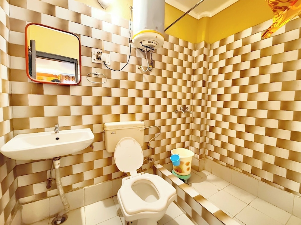 hotel deluxe ankur lake view nainital