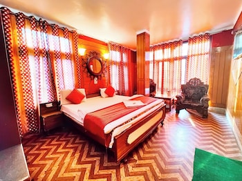 hotel deluxe ankur lake view nainital