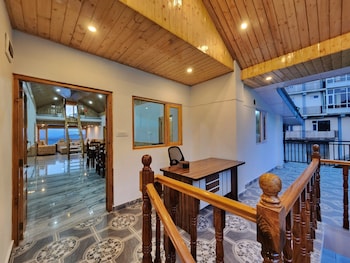 The Kufri House,,2 star