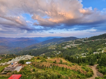 The Kufri House,,2 star