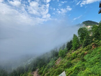 The Kufri House,,2 star