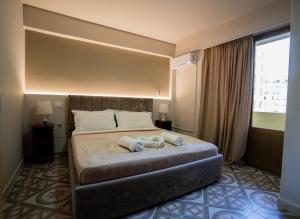 lion hotel
