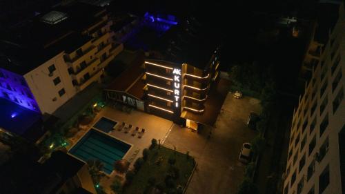 lion hotel