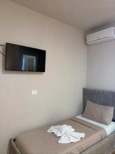 lion hotel
