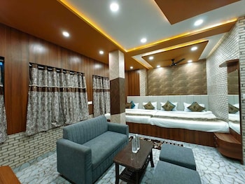 kailash pati guest house