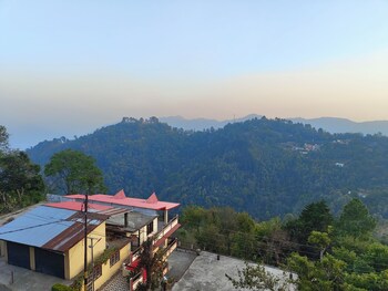 vista hotel naini lake view nainital