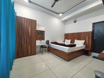 vista hotel naini lake view nainital
