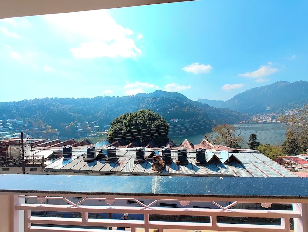 hotel sangita lake view nainital