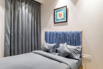 housr sector 56 gurgaon golf course road