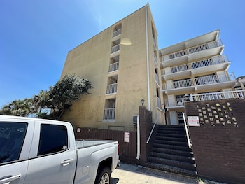 capital o sunset waves hotel myrtle beach oceanfront