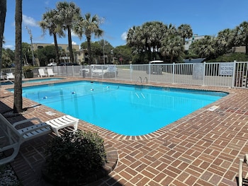 capital o sunset waves hotel myrtle beach oceanfront