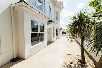 Bushrah House,,2 star