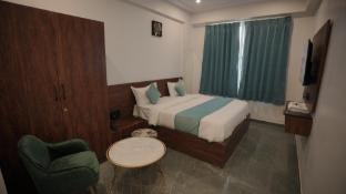 hotel aana inn prime