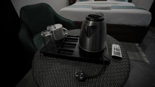 hotel aana inn prime