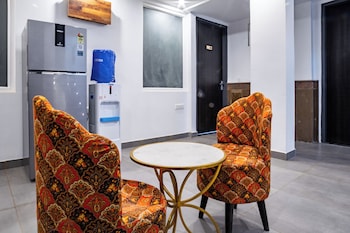 housr studio rooms sector 38 gurgaon