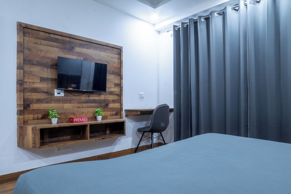 housr studio rooms sector 38 gurgaon