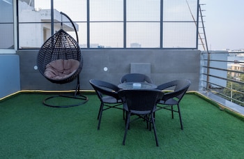 housr studio rooms sector 38 gurgaon