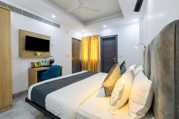 hotel admire inn sector 104