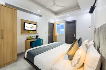 hotel admire inn sector 104