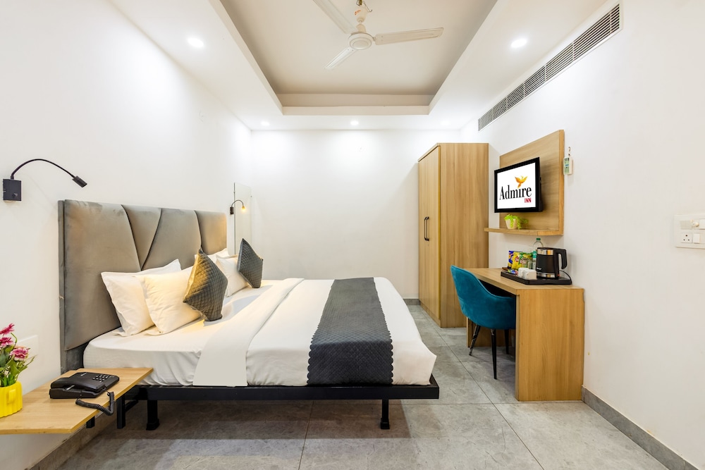 hotel admire inn sector 104