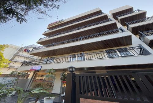 housr sector 45 gurgaon artemis hospital