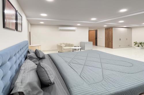 housr sector 45 gurgaon artemis hospital