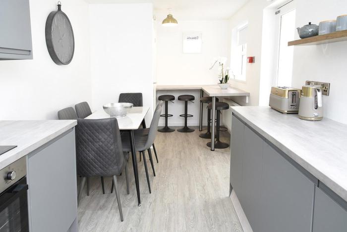 ocho homes by eight continents