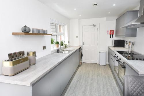 ocho homes by eight continents