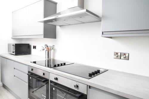 ocho homes by eight continents