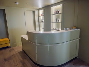 House Of George W. Davies,,3 star