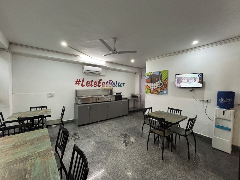 housr sector 43 gurgaon paras hospital