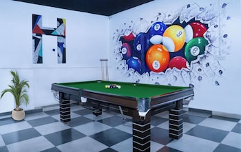 housr sector 43 gurgaon paras hospital