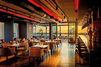marriott corrientes hotel