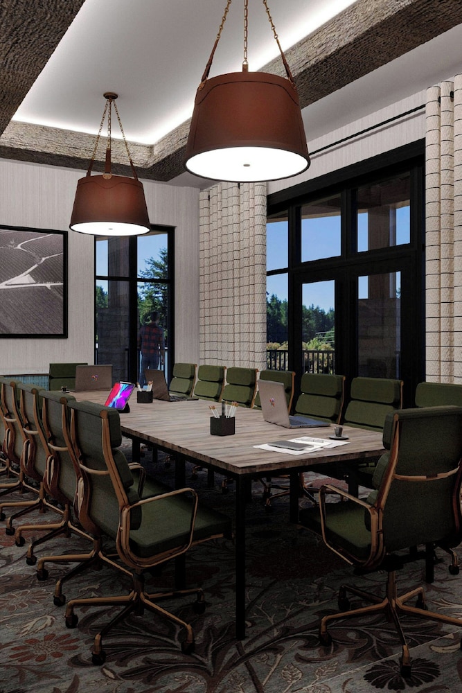 the somm hotel and spa autograph collection