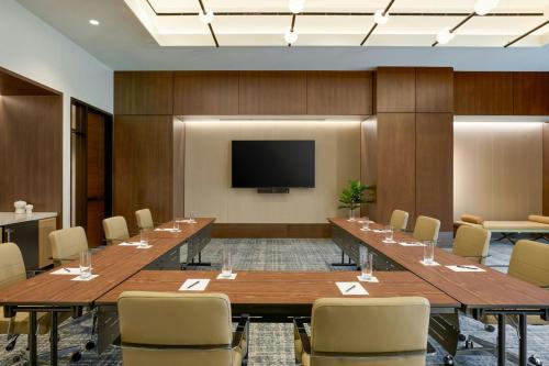 jw marriott reston station