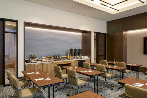 jw marriott reston station