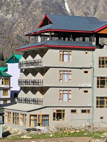 hotel chitkul