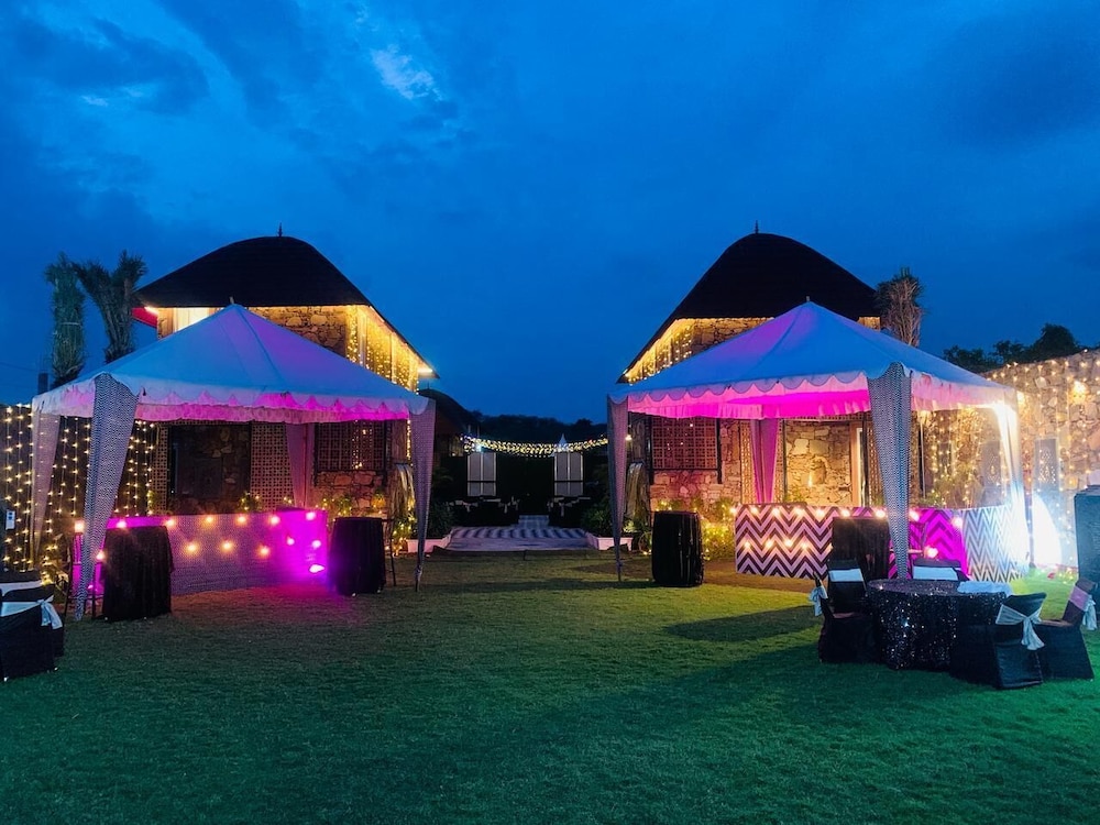 atola outhouse resort