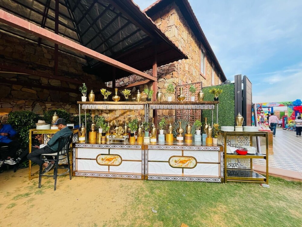 atola outhouse resort