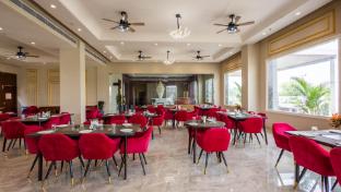 pallacia a luxury hotel