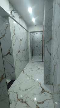 hotel samrat palace 2 goregaon west