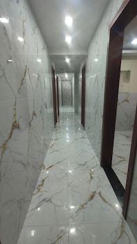 hotel samrat palace 2 goregaon west