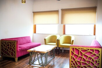 Hushvan Resorts,,2 star