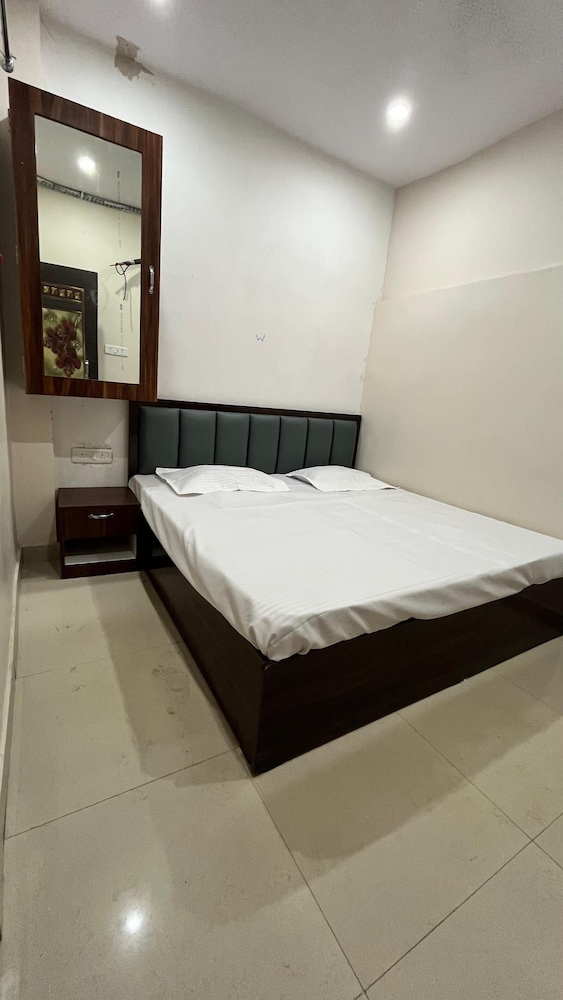 balajii guest house