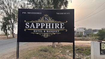 sapphire hotel and banquet
