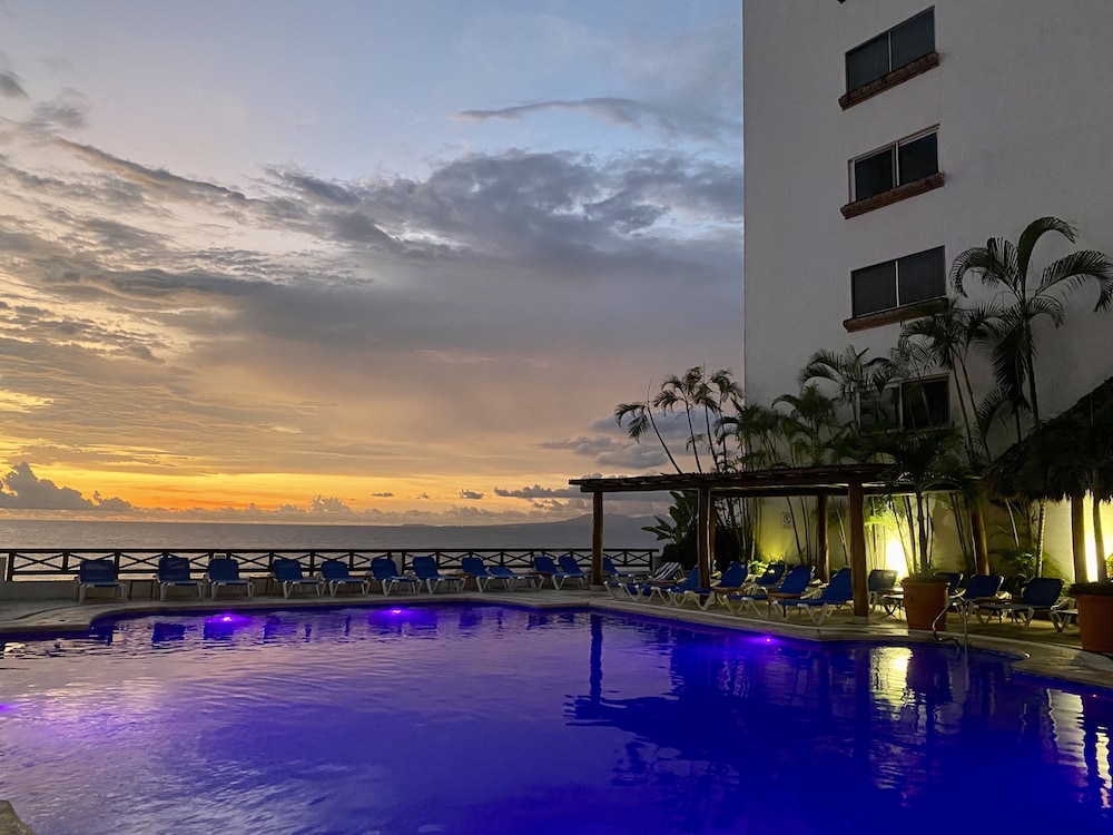 costa sur resort and spa