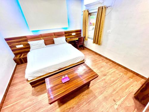 Manya Palace,,3 star