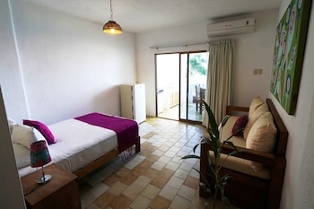 emperador vallarta beachfront hotel and suites